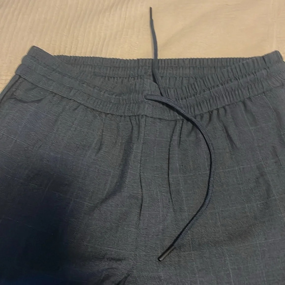 Calvin Klein xs jogger - Picture 2 of 3